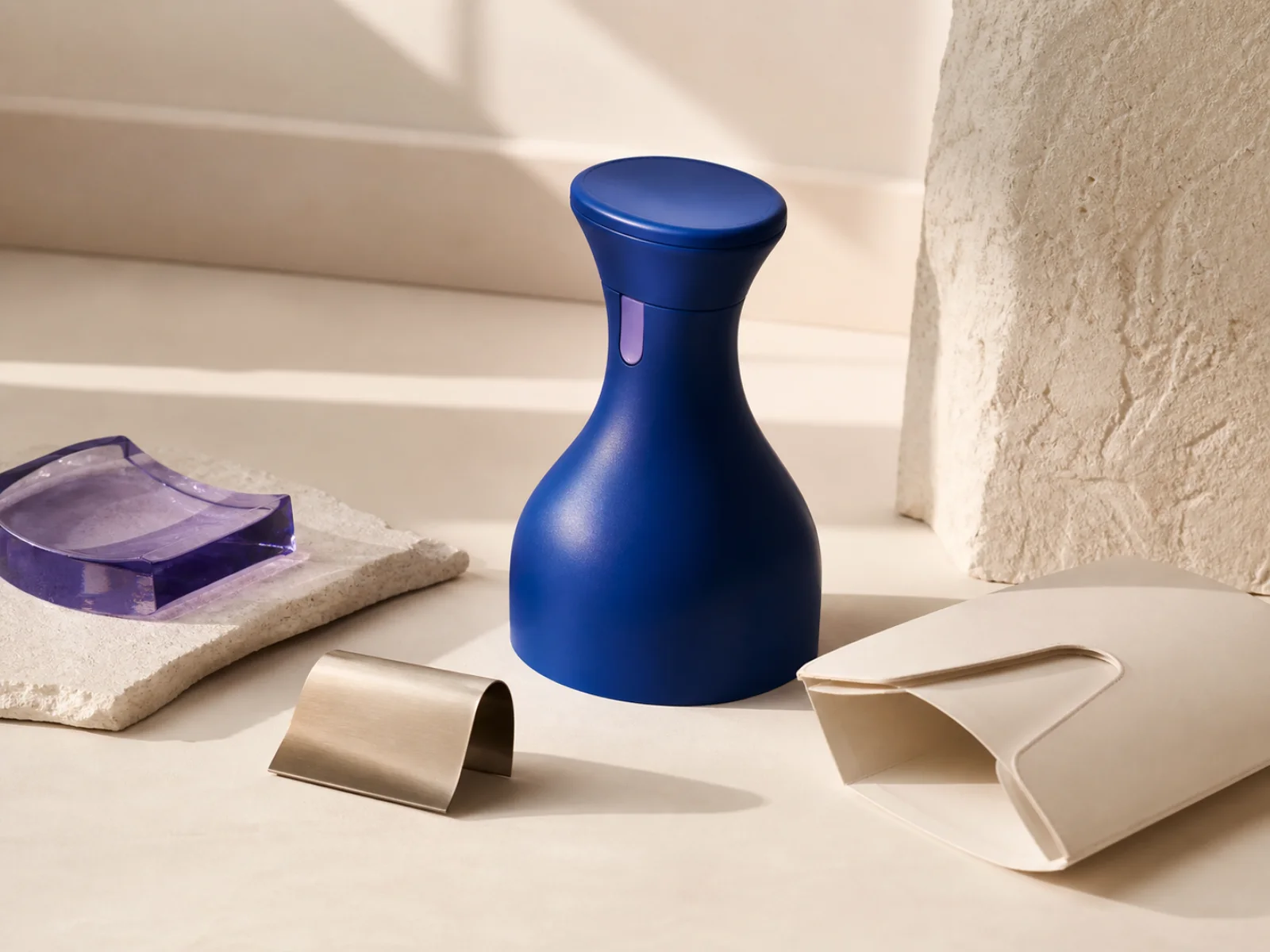 Sculptural cobalt product concept